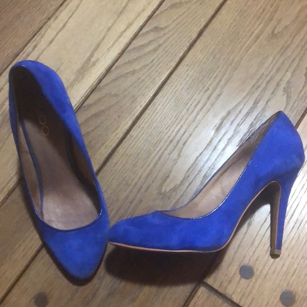 Aldo blue suede heels